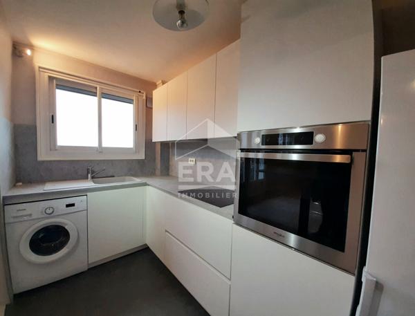 LOCATION MEUBLEE - PAU - T2 de 52 m² avec place de parking et balcon