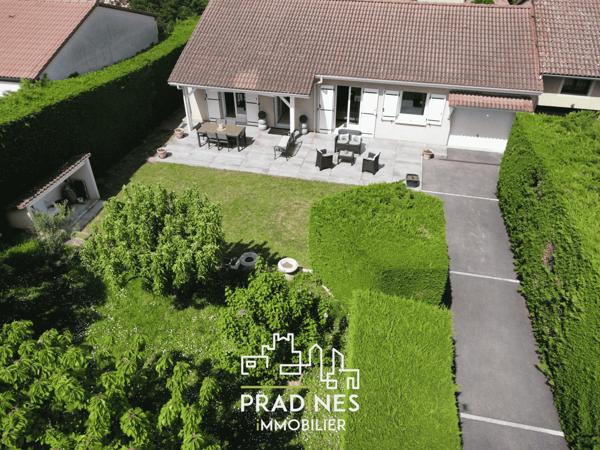 Maison de plain pied avec grand jardin - plateau de Montrond
