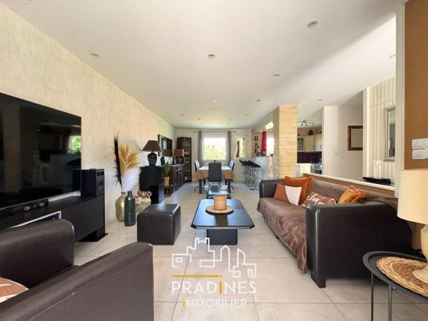 Maison de plain pied avec grand jardin - plateau de Montrond