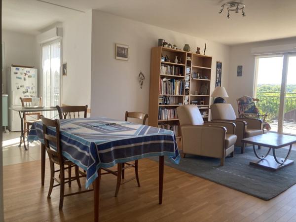 Appartement à vendre |  Les Clayes-sous-Bois |  4 pièces | 90 m²