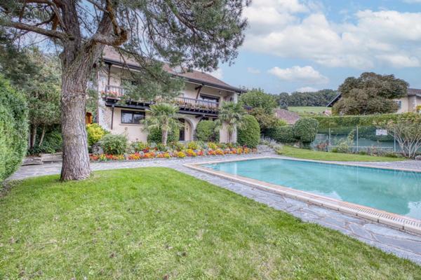 Maison à vendre 8 pièces VESANCY (01)