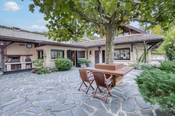 Maison à vendre 8 pièces VESANCY (01)