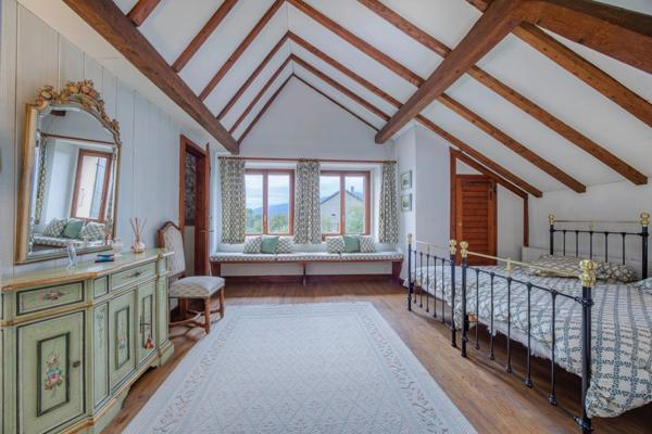 Maison à vendre 8 pièces VESANCY (01)