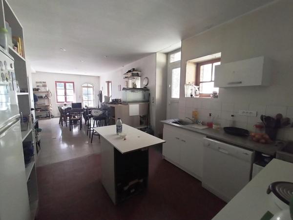 À vendre - Maison, 5 pièces située à Montval-sur-Loir (72500)