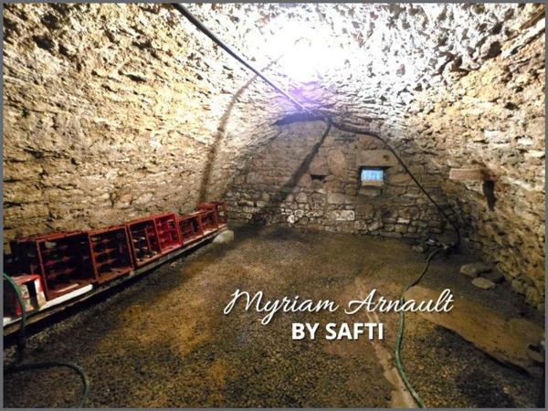 Maison en pierre avec véranda 3 chambres