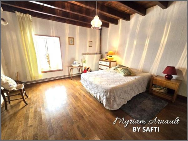 Maison en pierre avec véranda 3 chambres