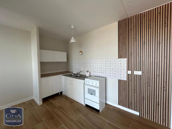 Appartement à louer 1 pièce 33.2m² Niort (79000)