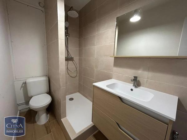 Appartement à louer 1 pièce 33.2m² Niort (79000)