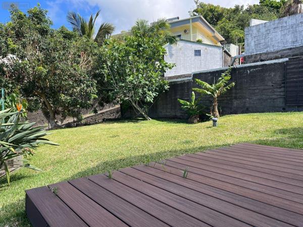 Maison à vendre à La-Montagne à la Réunion (97417), ref : 97405/115