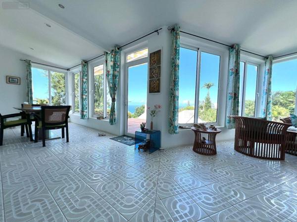 Maison à vendre à La-Montagne à la Réunion (97417), ref : 97405/115