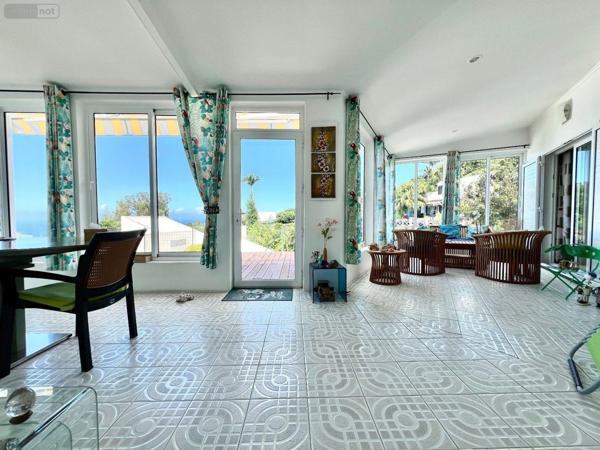 Maison à vendre à La-Montagne à la Réunion (97417), ref : 97405/115