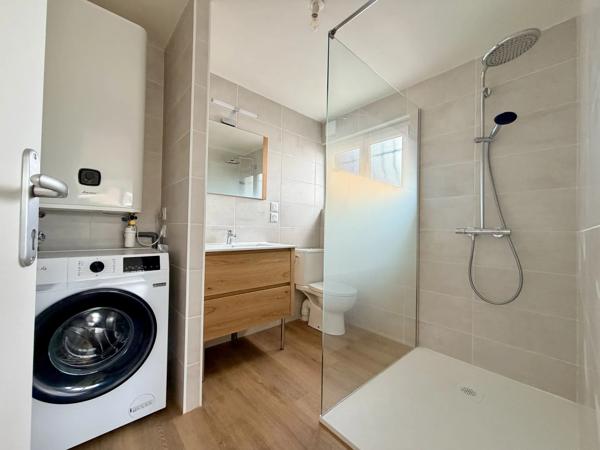 A louer Studio rénové 25 m² + parking + clim – Saint-Médard-en-Jalles secteurs Gajac, Montaigne et du centre-ville de Saint-Médard-en-Jalles,proche Bordeaux