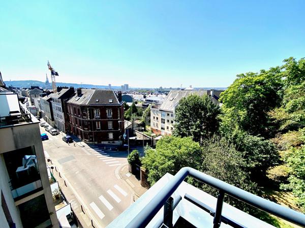 Superbe F4 de 94 m² + parking + 2 balcons Rouen droite