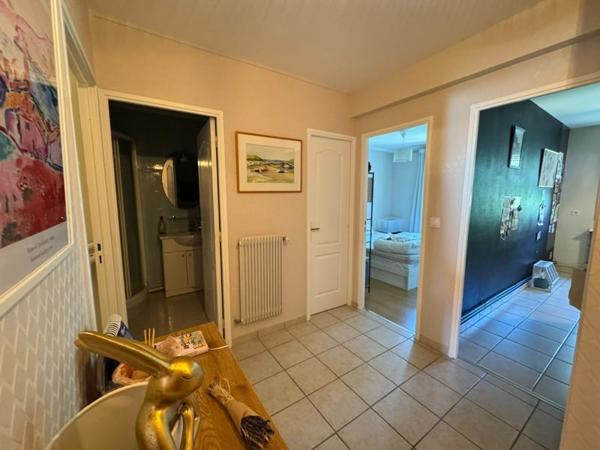 Appartement à louer 799 € CC St-Cyr-sur-Loire 3 p 65 m² DPE D