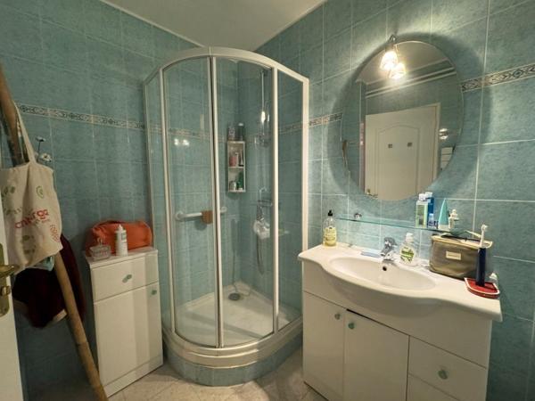 Appartement à louer 799 € CC St-Cyr-sur-Loire 3 p 65 m² DPE D