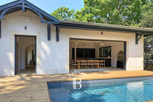 Arcachon, Villa 4 Chambres -  220 m² à vendre