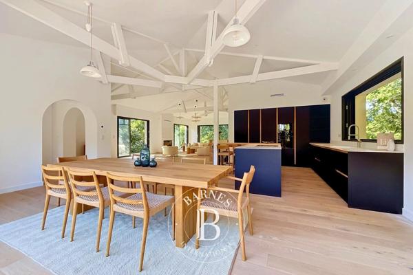 Arcachon, Villa 4 Chambres -  220 m² à vendre