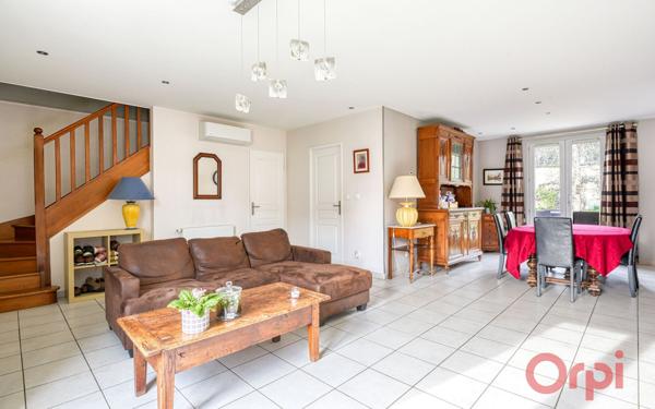 Maison à vendre    5 pièces • 122 m2 Saint-Genis-Laval