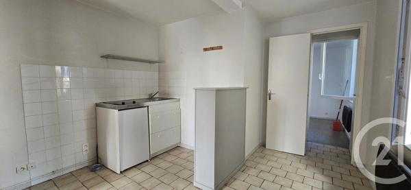 Immeuble à vendre  319 m 2   LE CREUSOT  - 71