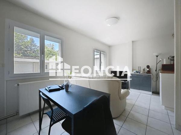 Location Appartement 2 pièces 35.48 m² - 30 RUE DE BELLEVUE Chamalieres 63400