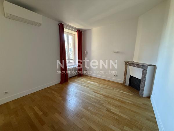 Maison à louer de 161 m2 - 5 chambres - un garage - une cour - à 10 minutes à pied du centre-ville