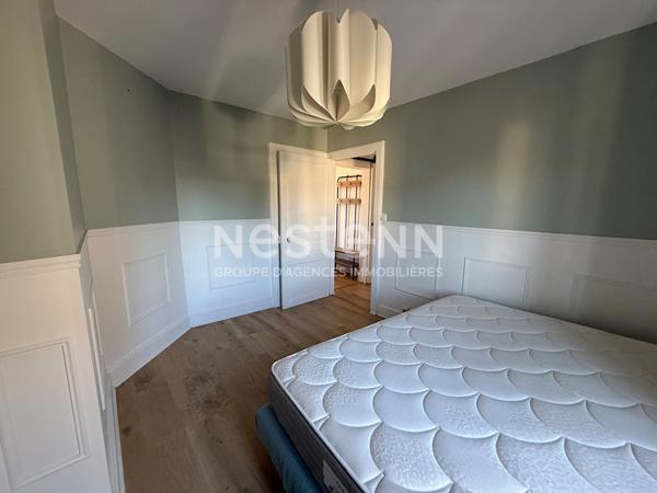 Maison à louer de 161 m2 - 5 chambres - un garage - une cour - à 10 minutes à pied du centre-ville