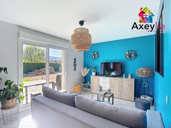 Saint-Jean-Saint-Maurice-sur-Loire (42155) A VENDRE - SAINT-JEAN-SAINT-MAURICE - MAISON DE PLAIN-PIED DE 2007 AVEC TROIS CHAMBRES, GARAGE ET TERRAIN