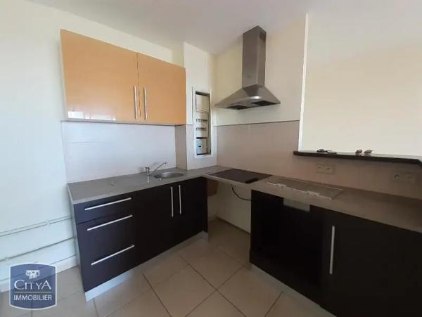 Appartement à louer 3 pièces 57.55m² Saint-Denis (97400)