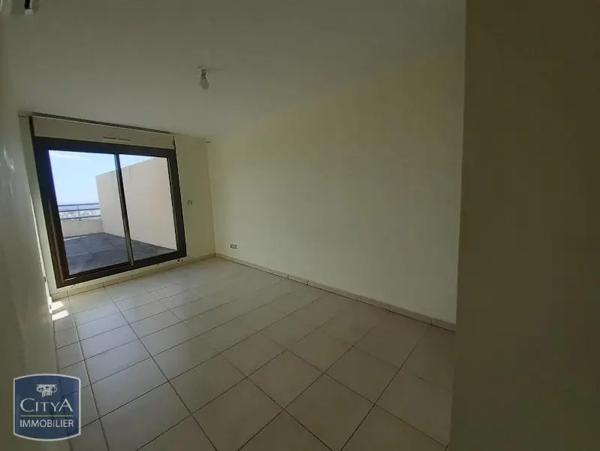 Appartement à louer 3 pièces 57.55m² Saint-Denis (97400)