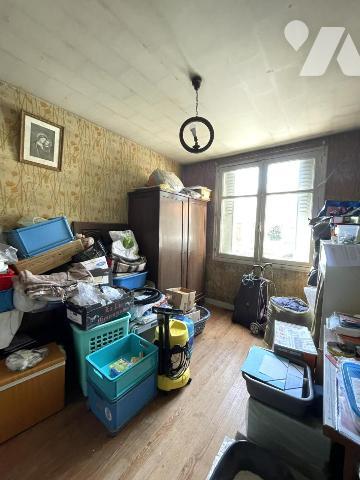 A VENDRE - REZE - Mairie - A RENOVER - Maison de plain-pied d'env 70.44m² sur 678m² de terrain