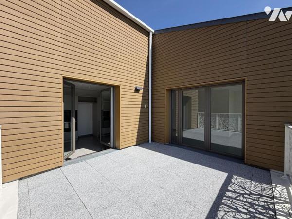 ST HERBLAIN BOURG - DERNIER ETAGE - 2 CHAMBRES - TERASSE - VUE DEGAGÉE