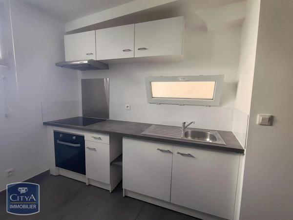 Appartement à louer 2 pièces 47.5m² Calvisson (30420)