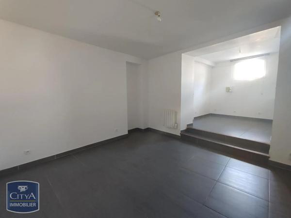 Appartement à louer 2 pièces 47.5m² Calvisson (30420)