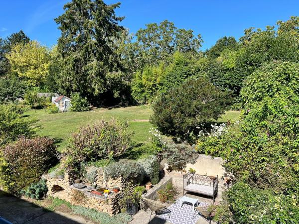 Maison
         5 pièces
        - 183 m² Bien prestige 499 000 € *