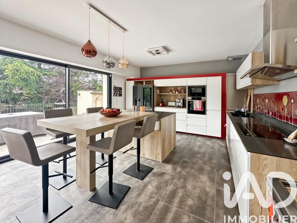 Maison à vendre 9 pièces 188 m² Noisy-le-Grand