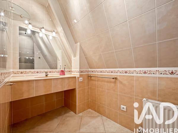 Maison à vendre 9 pièces 188 m² Noisy-le-Grand