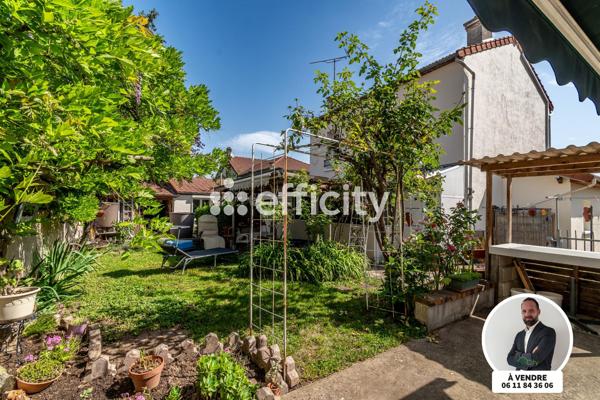 Maison
         6 pièces
        - 115 m² 397 000 € *