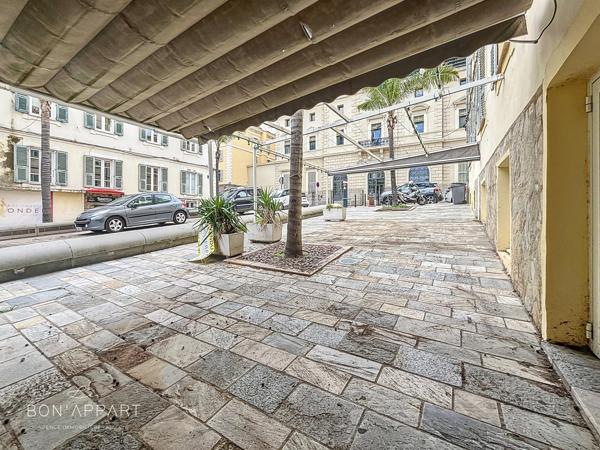 Murs commerciaux 69.82 m²