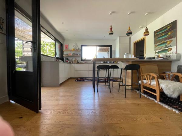 Vente Maison La rochelle 1 245 000 € HAI - 167 m2 - 4 Chambres - Réf. 834-TERREETMER17_834