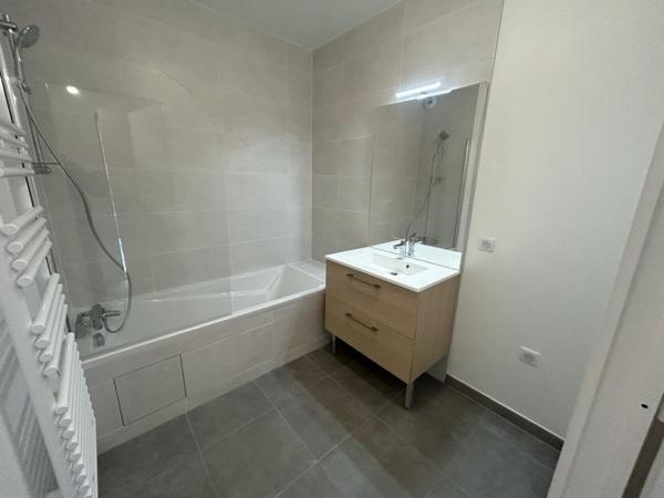 Location Appartement 3 pièces 58.8 m² - Versailles 78000