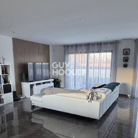 MAISON À LOUER DE 4 PIÈCES DE 115,00 M²