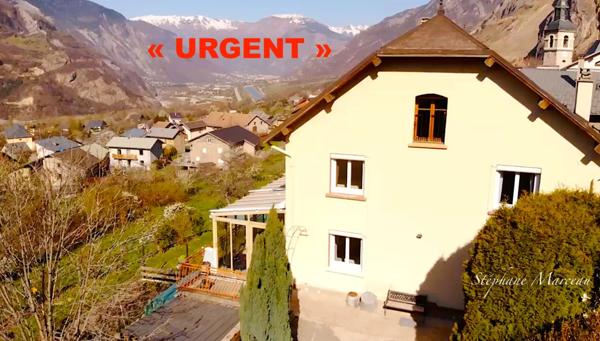 A VENDRE en Maurienne, Maison individuelle 8 pièces, 2 studios indépendants, terrain, vue montagnes et vallée