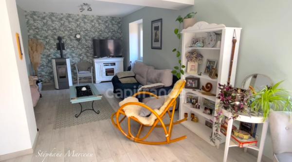 A VENDRE en Maurienne, Maison individuelle 8 pièces, 2 studios indépendants, terrain, vue montagnes et vallée