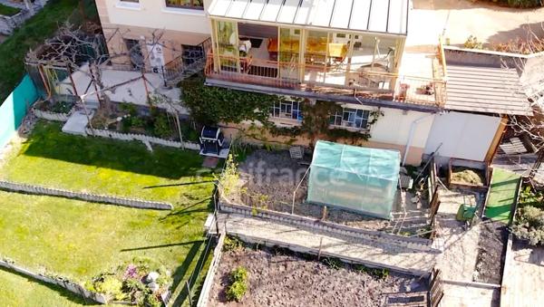 A VENDRE en Maurienne, Maison individuelle 8 pièces, 2 studios indépendants, terrain, vue montagnes et vallée