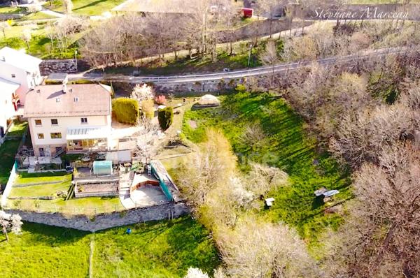 A VENDRE en Maurienne, Maison individuelle 8 pièces, 2 studios indépendants, terrain, vue montagnes et vallée