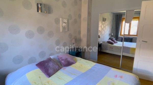 A VENDRE en Maurienne, Maison individuelle 8 pièces, 2 studios indépendants, terrain, vue montagnes et vallée