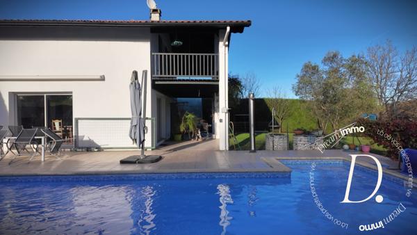 Maison familiale avec piscine