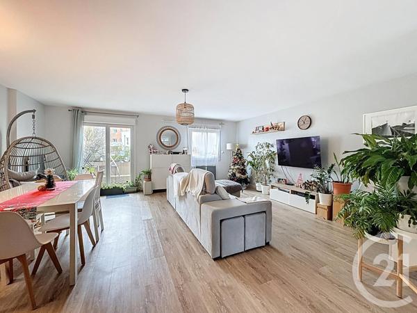 Appartement F6 à vendre  5 pièces - 103 m2 QUETIGNY - 21