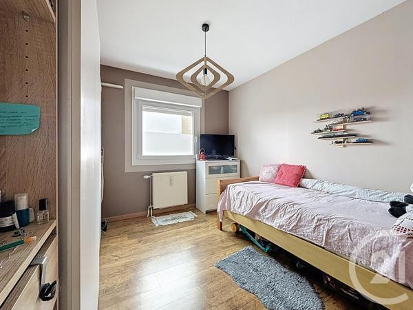 Appartement F6 à vendre  5 pièces - 103 m2 QUETIGNY - 21