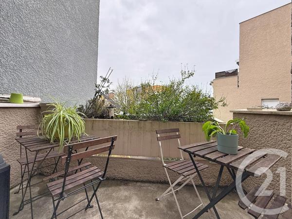 Appartement F6 à vendre  5 pièces - 103 m2 QUETIGNY - 21